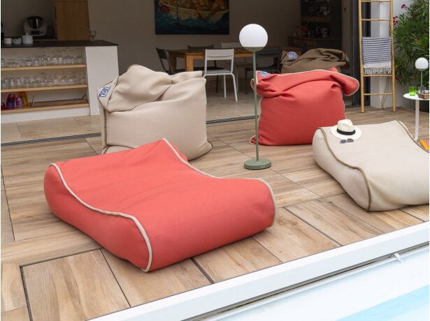 Outdoor MOJO SUNBED Coral / Beige